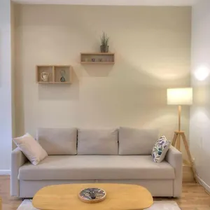 Fully Equipped St Charles / Longchamp Appartement