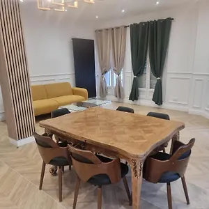 Location , Beauvais France
